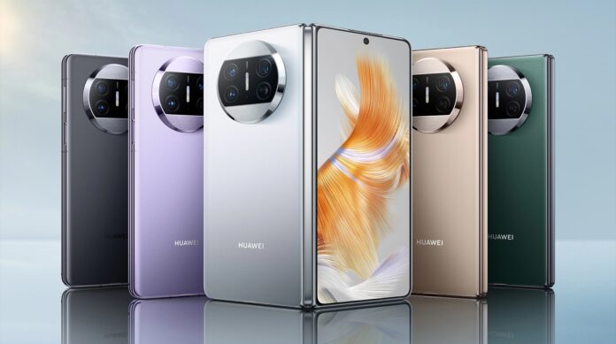 Megérkezett a Huawei Mate X3: Az első IPX8 minősítésű hajtogatható telefon