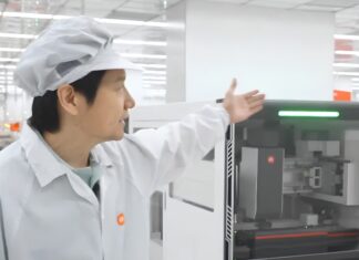 A Xiaomi vezérigazgatója, Lei Jun a X-en mutatta be, hogy a vállalat új generációs okostelefon-gyártó üzeme hamarosan megkezdi működését Changpingban, Pekingben.