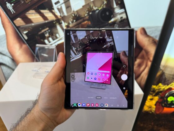 Samsung Galaxy Z Fold6: immár porálló és könnyebb; Fényesebb kijelző és hosszabb akkumulátor-üzemidő