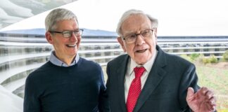 Warren Buffett eladta az Apple részvényei felét; Mi motiválhatta a befektetési guru e a lépését?