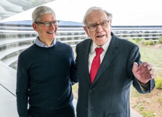 Warren Buffett eladta az Apple részvényei felét; Mi motiválhatta a befektetési guru e a lépését?