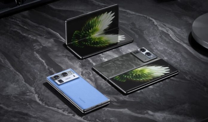 Tecno Phantom V Fold2