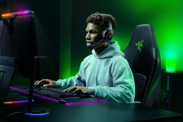 Razer Barracuda X Chroma: új gamer fejhallgató RGB világítással és 70 órás üzemidővel